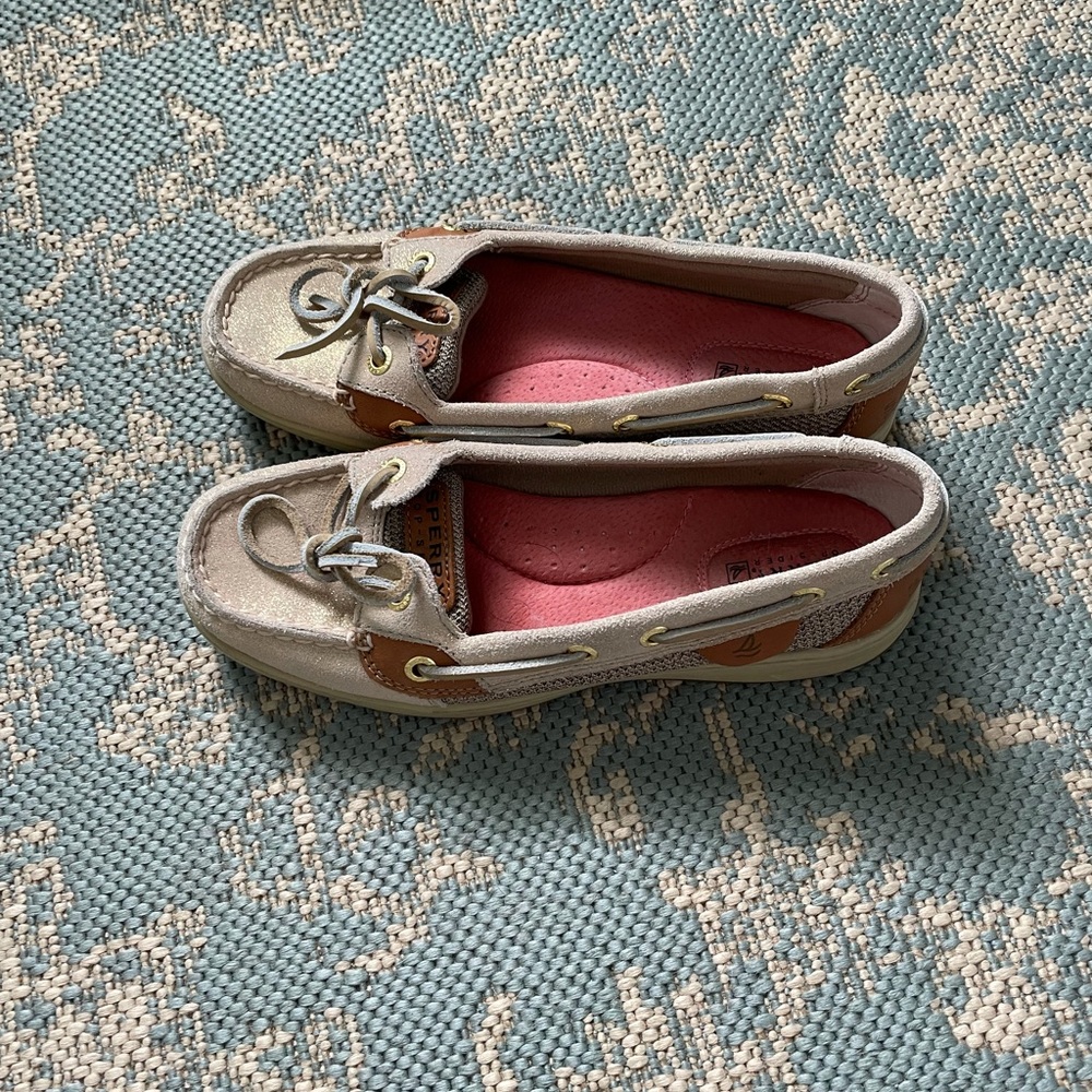 Sperry boat shoes.